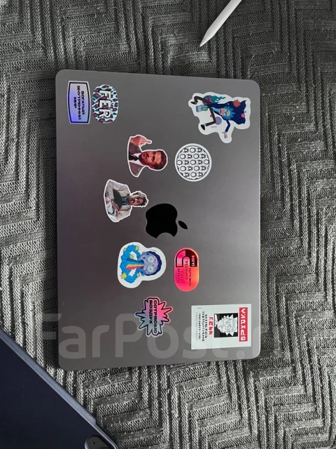 Apple MacBook Air 13 2022. 13.3", ��� 8 ��, ���� 256���, WiFi: 1, Bluetooth: 1, ����������� �� 12��. ����