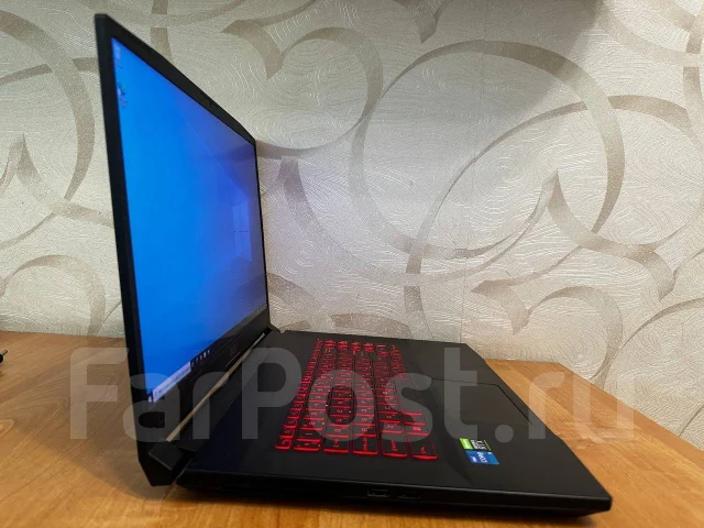 MSI Katana GF76. 17.3", 144����, ��� 8 ��, ���� 512���, WiFi: 1, Bluetooth: 1, ����������� �� 8��. ����