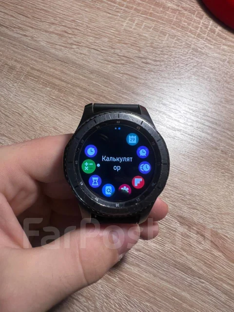 Samsung Gear S3 Frontier. GPS, NFC, IP68 ����