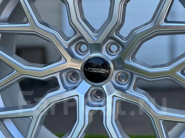 Vossen HF-2. 8.5x19", 5x112, ET35, �� 66,6���. ����
