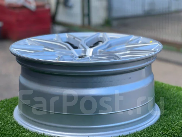 Vossen HF-2. 8.5x19", 5x112, ET35, �� 66,6���. ����