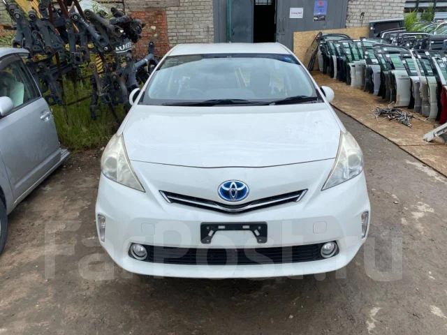 Toyota Prius a. ZVW41, 2ZRFXE ����