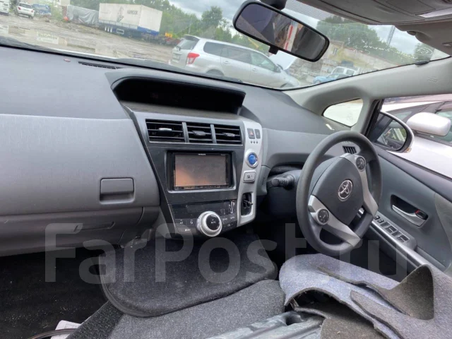 Toyota Prius a. ZVW41, 2ZRFXE ����