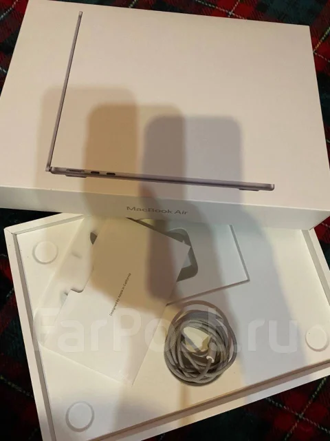 Apple MacBook Air 13 2022. ��� 8 ��, ���� 512���, WiFi: 1, Bluetooth: 1, ����������� �� 20��. ����