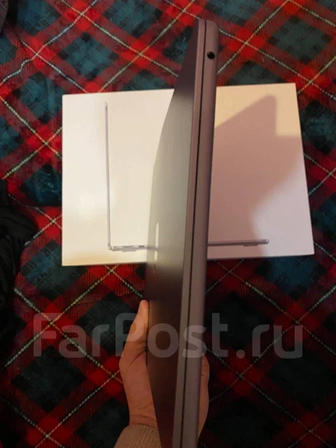 Apple MacBook Air 13 2022. ��� 8 ��, ���� 512���, WiFi: 1, Bluetooth: 1, ����������� �� 20��. ����