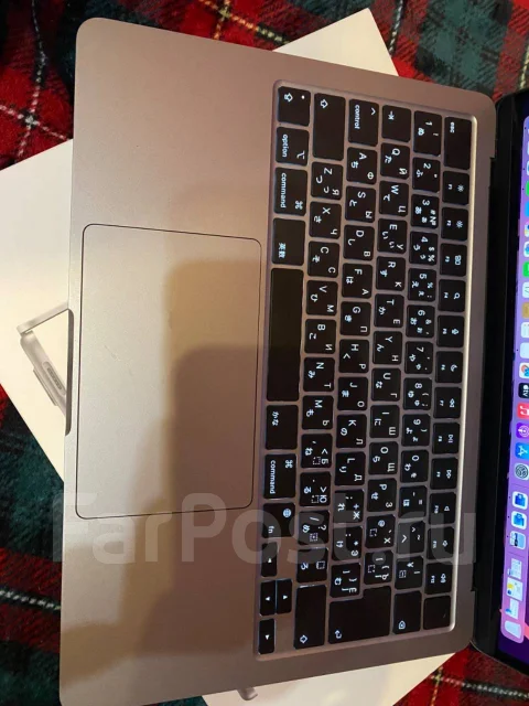Apple MacBook Air 13 2022. ��� 8 ��, ���� 512���, WiFi: 1, Bluetooth: 1, ����������� �� 20��. ����