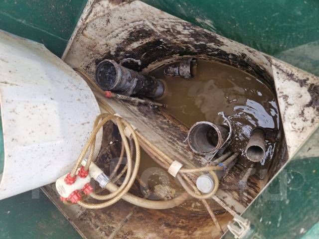 Услуги ассенизатора 12 кубов - 4500. Откачка канализации, септиков в Артеме