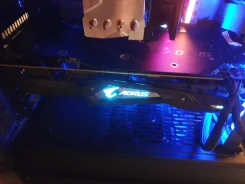GeForce RTX 2070 ����