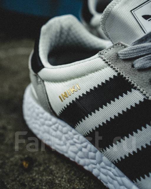 Adidas cheap iniki 43