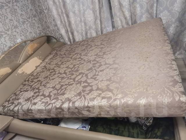 Кровать двуспальные, коричневый, 160 см, 200 см, б/у, в наличии. Цена ...