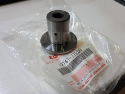 ������ �������� ����������� J20A Original Suzuki 1274777E00 1274777E00 ����