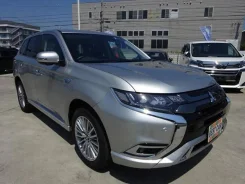 Mitsubishi Outlander. �������, 4wd, 2.4 (128��.�.), ������, 13 350����. ��, �/�. ��� ����� �� ������������ ����