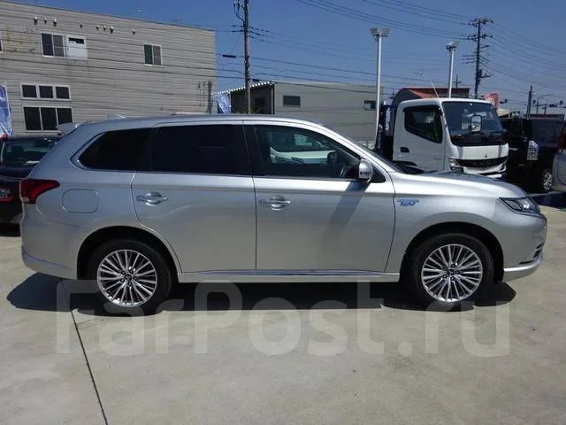 Mitsubishi Outlander. �������, 4wd, 2.4 (128��.�.), ������, 13 350����. ��, �/�. ��� ����� �� ������������ ����