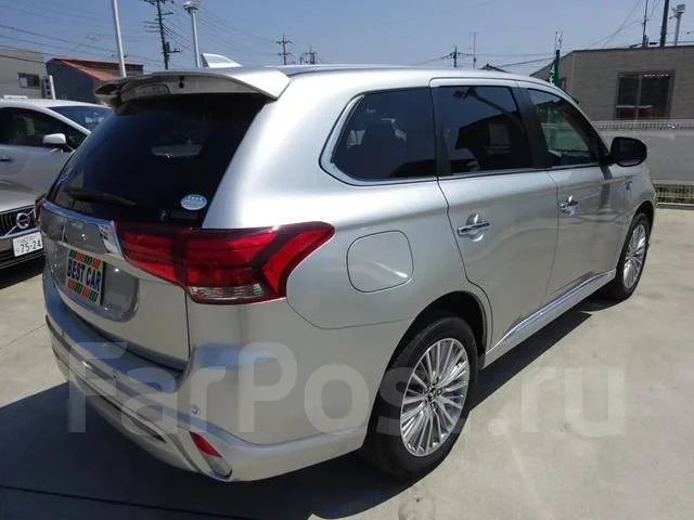 Mitsubishi Outlander. �������, 4wd, 2.4 (128��.�.), ������, 13 350����. ��, �/�. ��� ����� �� ������������ ����