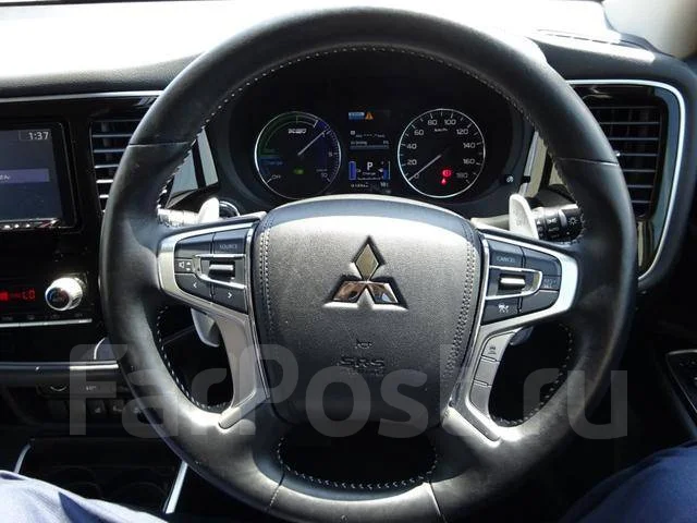 Mitsubishi Outlander. �������, 4wd, 2.4 (128��.�.), ������, 13 350����. ��, �/�. ��� ����� �� ������������ ����