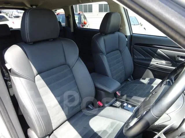 Mitsubishi Outlander. �������, 4wd, 2.4 (128��.�.), ������, 13 350����. ��, �/�. ��� ����� �� ������������ ����