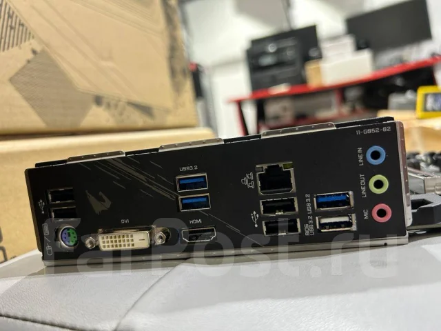 AMD B550 ����
