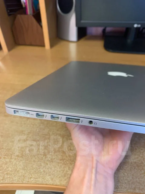 Apple MacBook Pro 15 2015 Mid MJLT2. 15", 2,5����, ��� 16 ��, ���� 512���, WiFi: 1, Bluetooth: 1, ����������� �� 6��. ����