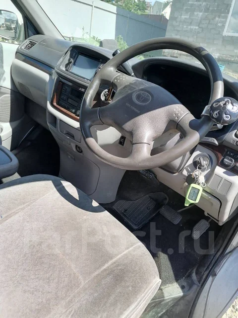 Toyota Hiace Regius. �������, 4wd, 3.0 (130��.�.), ������, 228 000����. �� ����