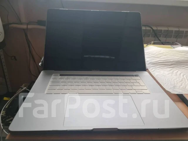 Apple MacBook Pro 16. 16", 4,8����, ��� 16 ��, ���� 1 000���, WiFi: 1, Bluetooth: 1 ����