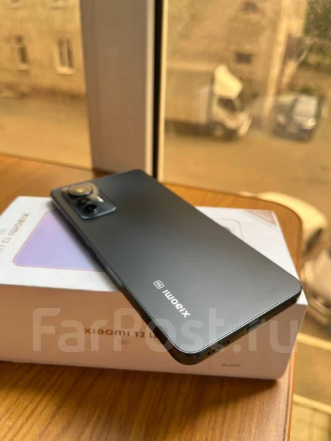 Xiaomi 12 Lite. �/�, 256 ��, ������, 3G, 4G LTE, 5G, Dual-SIM, NFC ����