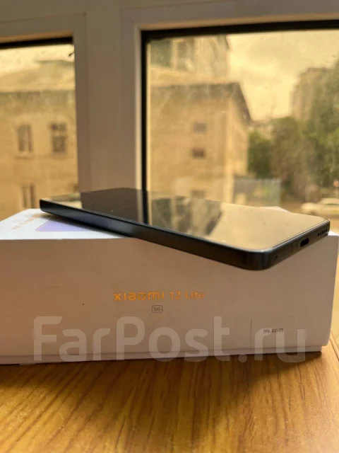 Xiaomi 12 Lite. �/�, 256 ��, ������, 3G, 4G LTE, 5G, Dual-SIM, NFC ����