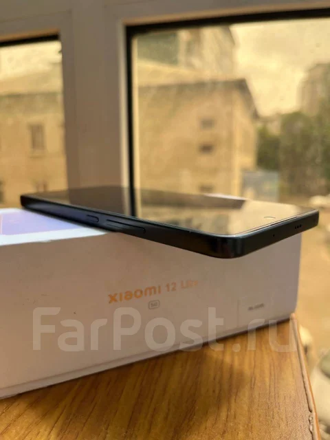 Xiaomi 12 Lite. �/�, 256 ��, ������, 3G, 4G LTE, 5G, Dual-SIM, NFC ����
