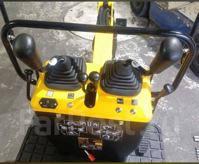 Komatsu PC09 ����