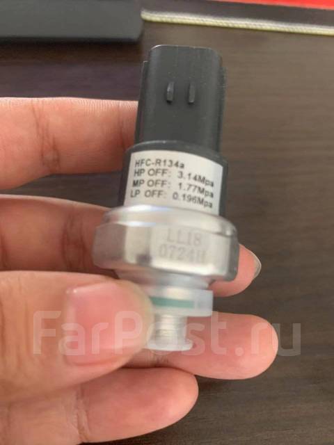 Датчик кондиционера фреона Shacman X3000 DZ13241840601 (Авиадоставка ...
