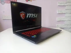 MSI. 17.3", WiFi: 1, Bluetooth: 1 ����