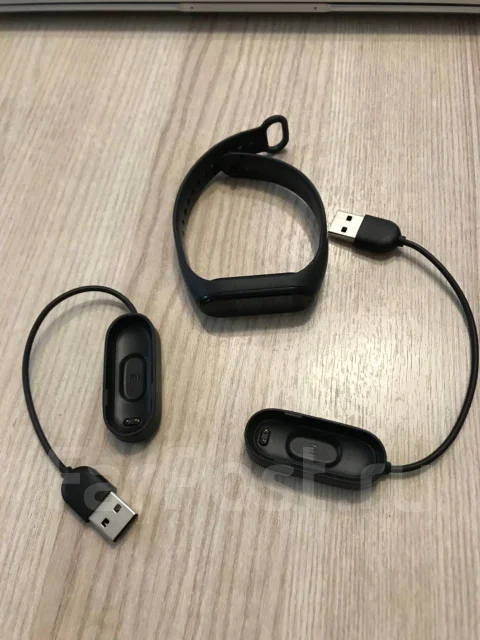 Xiaomi Mi Band 4 ����
