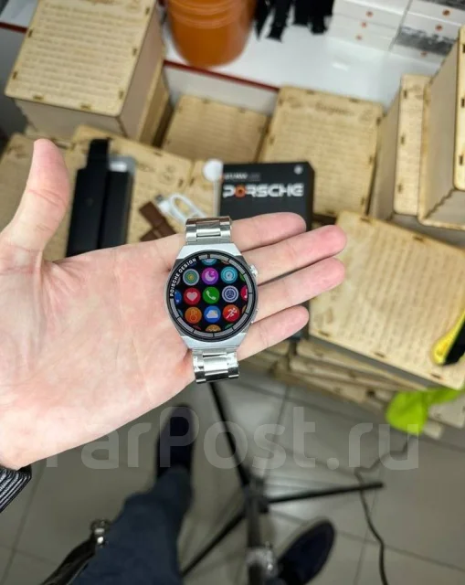 Smart Watch. GPS, NFC, IP67, IP68 ����
