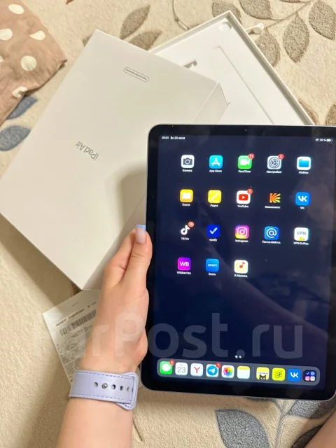 Apple iPad Air 4. ������ 64 �� ����