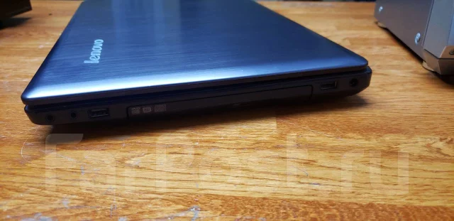 Lenovo IdeaPad Z585. 15.6", ��� 6 ��, ���� 240���, WiFi: 1, Bluetooth: 1, ����������� �� 1��. ����
