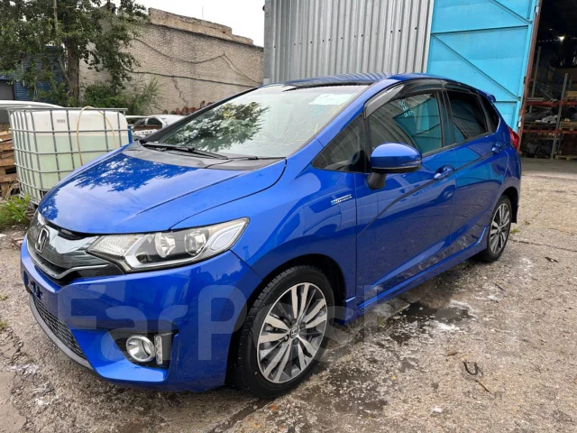 Honda Fit. GP5, LEB ����
