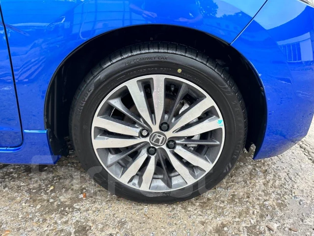 Honda Fit. GP5, LEB ����