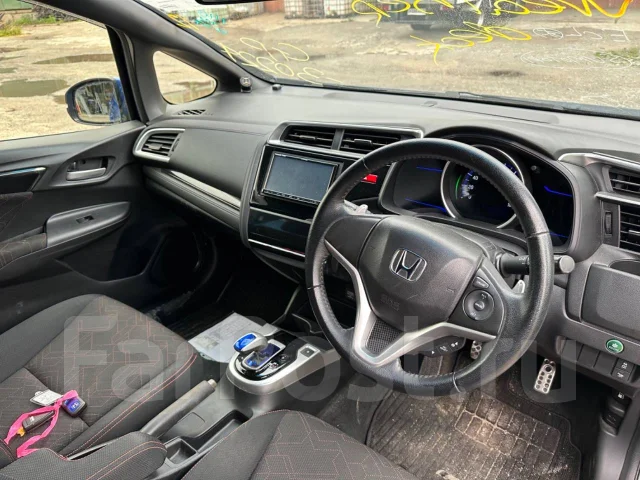 Honda Fit. GP5, LEB ����