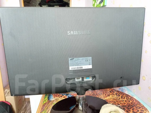 Samsung. 27", ���������� �� (LCD, LED, QLED) ����