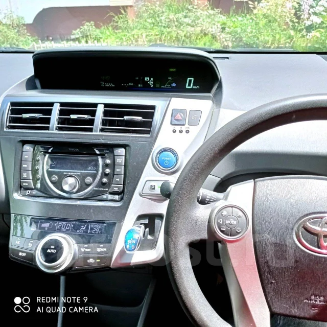 Toyota Prius a ����