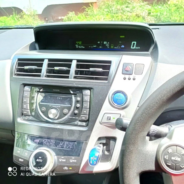 Toyota Prius a ����