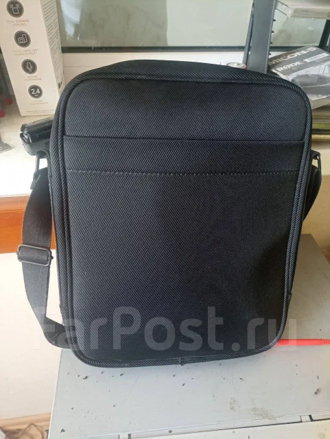 Asus Eee PC 1215. 12.1", 1,6����, ��� 2048 ��, ���� 500���, WiFi: 1, Bluetooth: 1, ����������� �� 4��. ����