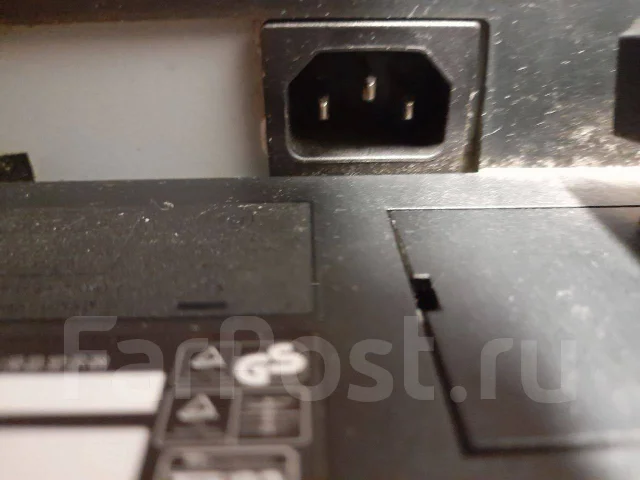 Asus. 17", ���������� �� (LCD, LED, QLED) ����