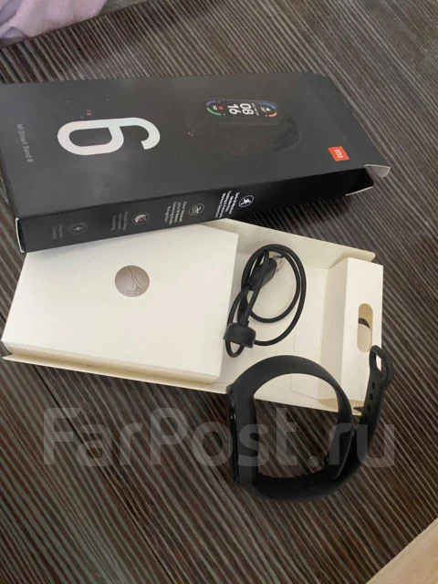 Xiaomi Mi Band 6 ����