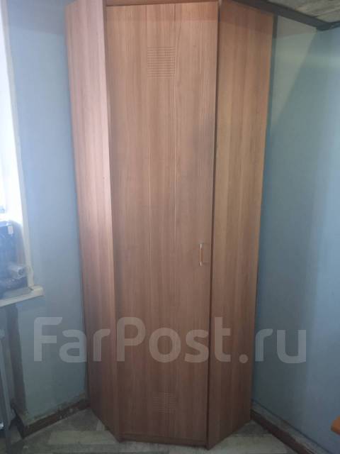 Шкаф купе угловой Б/У, количество дверей: 1, светлое дерево, 70,0 см ...