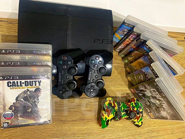 Sony PlayStation 3 Super Slim ����