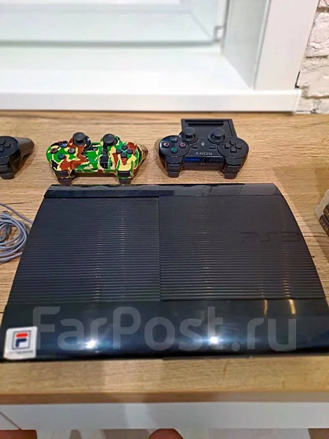 Sony PlayStation 3 Super Slim ����