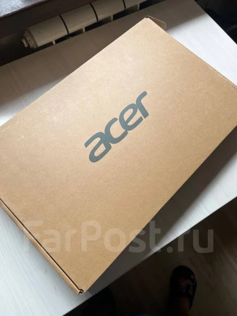 Acer Swift 1. 14", 1,1����, ��� 4 ��, ���� 256���, WiFi: 1, Bluetooth: 1, ����������� �� 8��. ����
