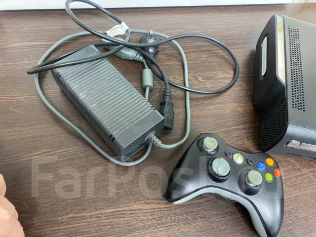 Игровая приставка Xbox 360 11 Дисков БарахолкаДВ, б/у, в наличии. Цена ...