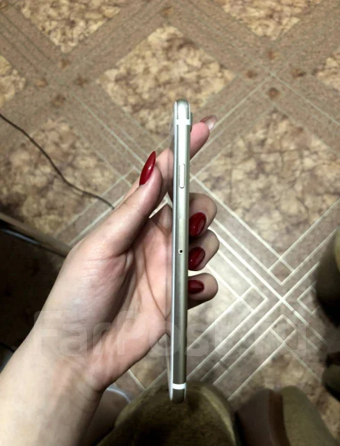 Apple iPhone 7. �/�, 32 �� ����