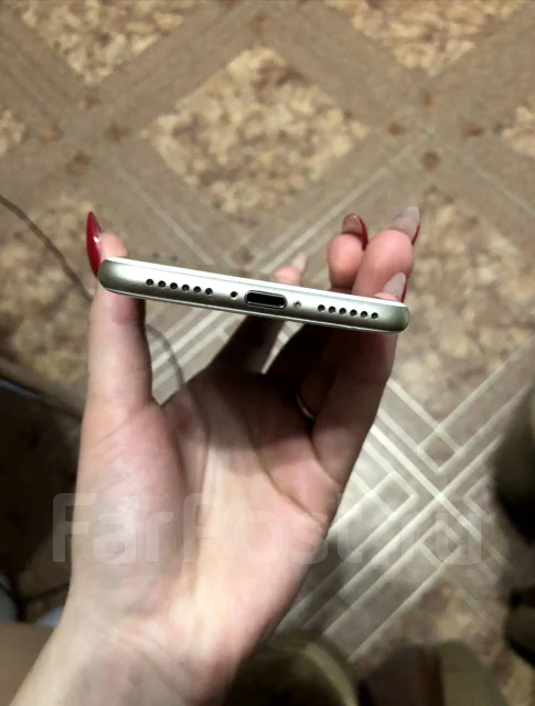 Apple iPhone 7. �/�, 32 �� ����